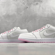 K版 综合版 Jordan Air Jordan 1 SE 白北极粉 货号:IO2048-100 尺码:36 36.5 K版 综合版 Jordan Air Jordan 1 SE 白北极粉 货号:IO2048-100 尺码:36 36.5