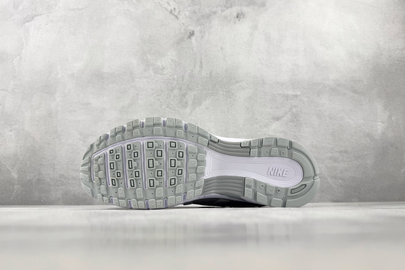 HN Nike P-6000 浅蓝白 货号:FV6603 101 尺码:36 36.5 37 38.5 39 40 40 HN Nike P-6000 浅蓝白 货号:FV6603 101 尺码:36 36.5 37 38.5 39 40 40