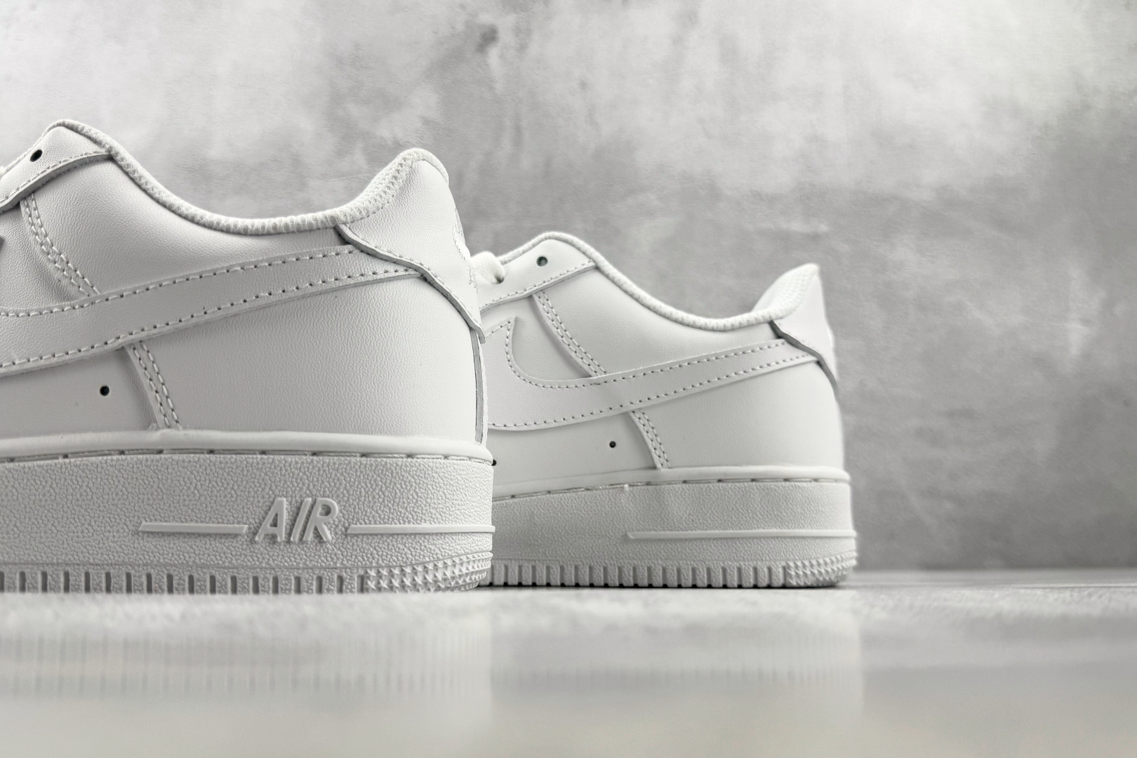 F2 外贸F版最强平替 Nike Air Force 1 07 纯白 货号:CW2288 111 尺码:36 36.5 F2 外贸F版最强平替 Nike Air Force 1 07 纯白 货号:CW2288 111 尺码:36 36.5