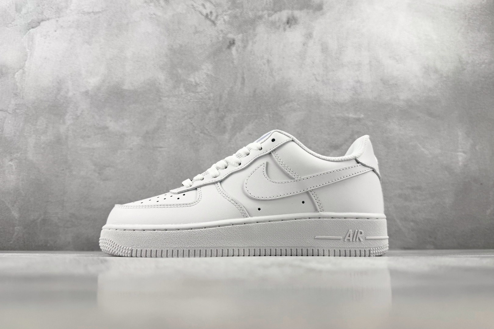 F2 外贸F版最强平替 Nike Air Force 1 07 纯白 货号:CW2288 111 尺码:36 36.5 F2 外贸F版最强平替 Nike Air Force 1 07 纯白 货号:CW2288 111 尺码:36 36.5