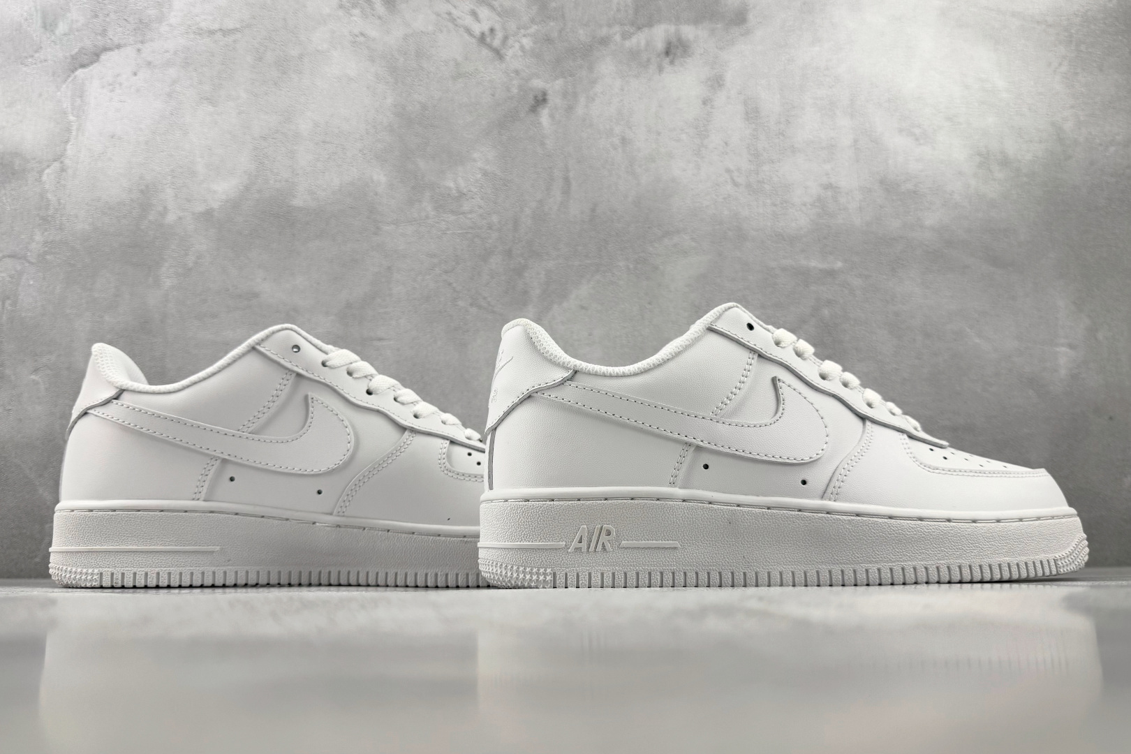 F2 外贸F版最强平替 Nike Air Force 1 07 纯白 货号:CW2288 111 尺码:36 36.5 F2 外贸F版最强平替 Nike Air Force 1 07 纯白 货号:CW2288 111 尺码:36 36.5