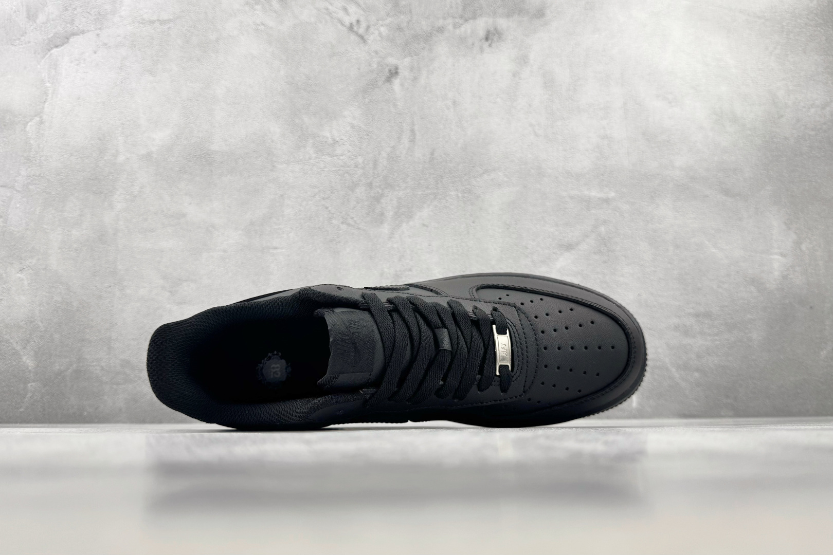F2 外贸F版最强平替 Nike Air Force 1 07 全黑 货号：CW2288 001 尺码：36 36.5 