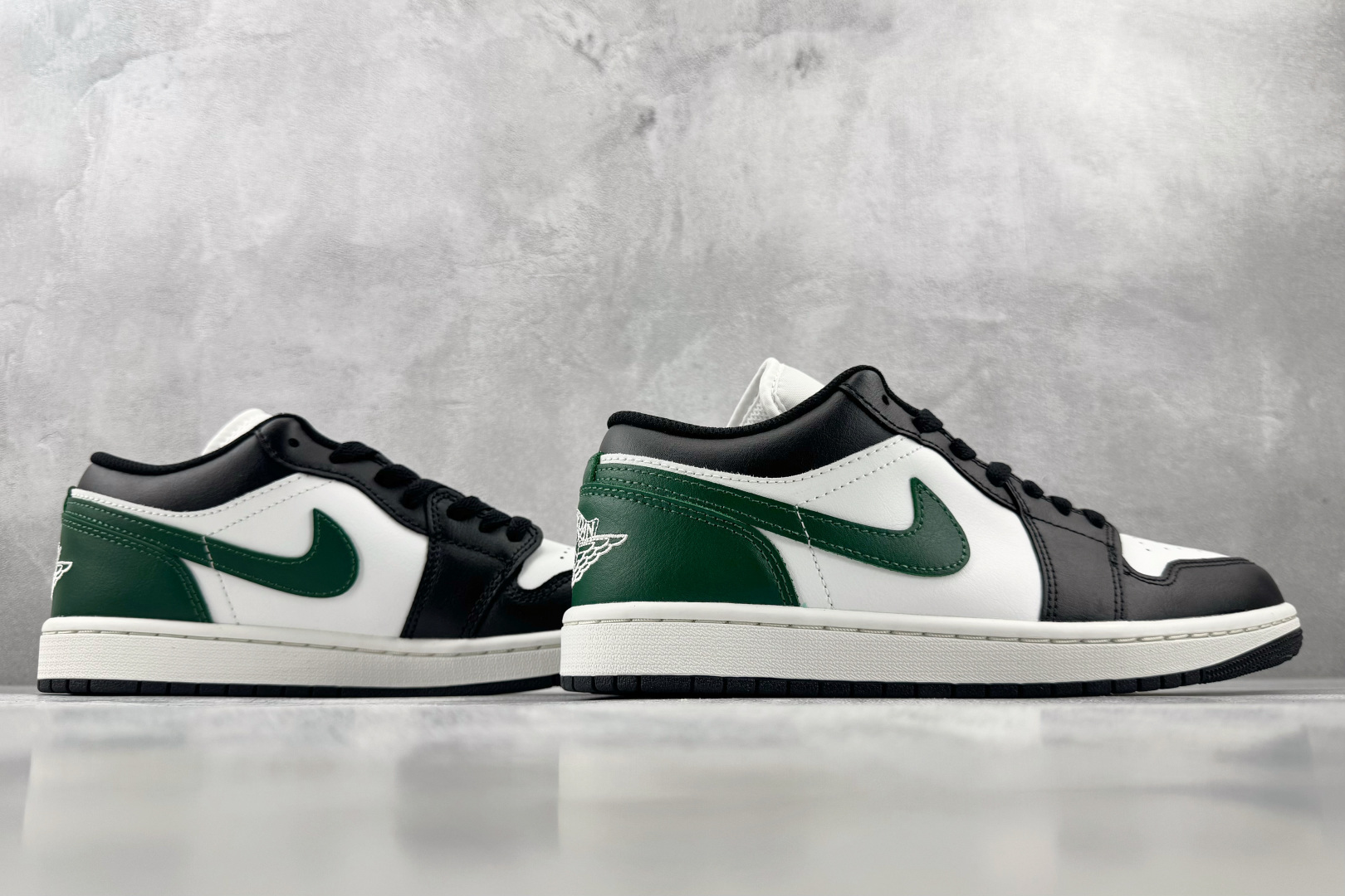 DT  公司级 Jordan Air Jordan 1 黑峡谷绿 货号： 047 尺码：40 40.5 41 42 42