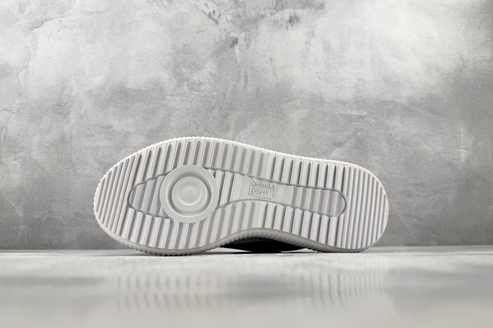 SC 渠道特供 Onitsuka Tiger鬼塚虎 Delecity 白色 货号:1183B873-101 尺码:36 SC 渠道特供 Onitsuka Tiger鬼塚虎 Delecity 白色 货号:1183B873-101 尺码:36