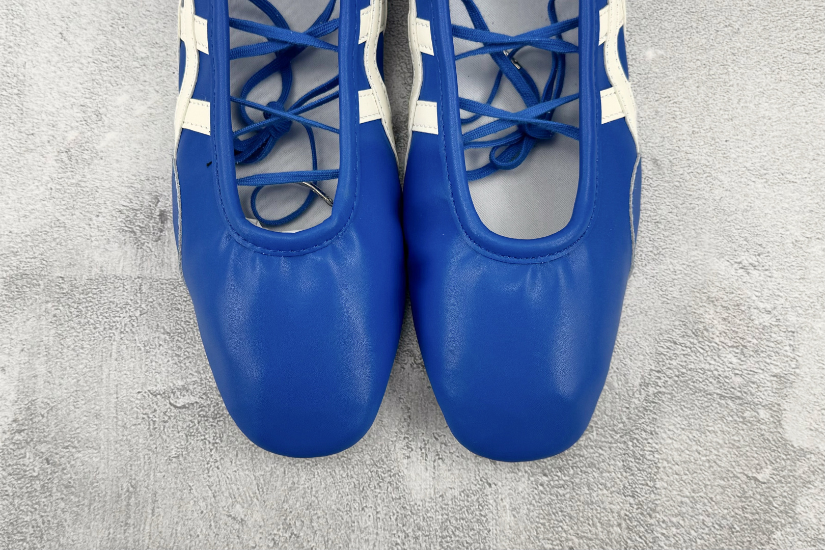 SC 渠道特供 Onitsuka Tiger鬼塚虎 GYMNARINA 蓝色 货号:1182A704-400 尺码:36 SC 渠道特供 Onitsuka Tiger鬼塚虎 GYMNARINA 蓝色 货号:1182A704-400 尺码:36