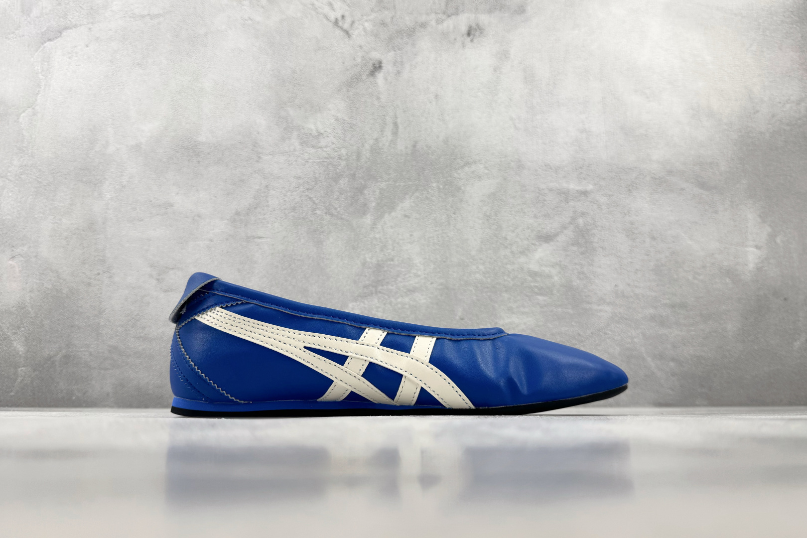 SC 渠道特供 Onitsuka Tiger鬼塚虎 GYMNARINA 蓝色 货号:1182A704-400 尺码:36 SC 渠道特供 Onitsuka Tiger鬼塚虎 GYMNARINA 蓝色 货号:1182A704-400 尺码:36