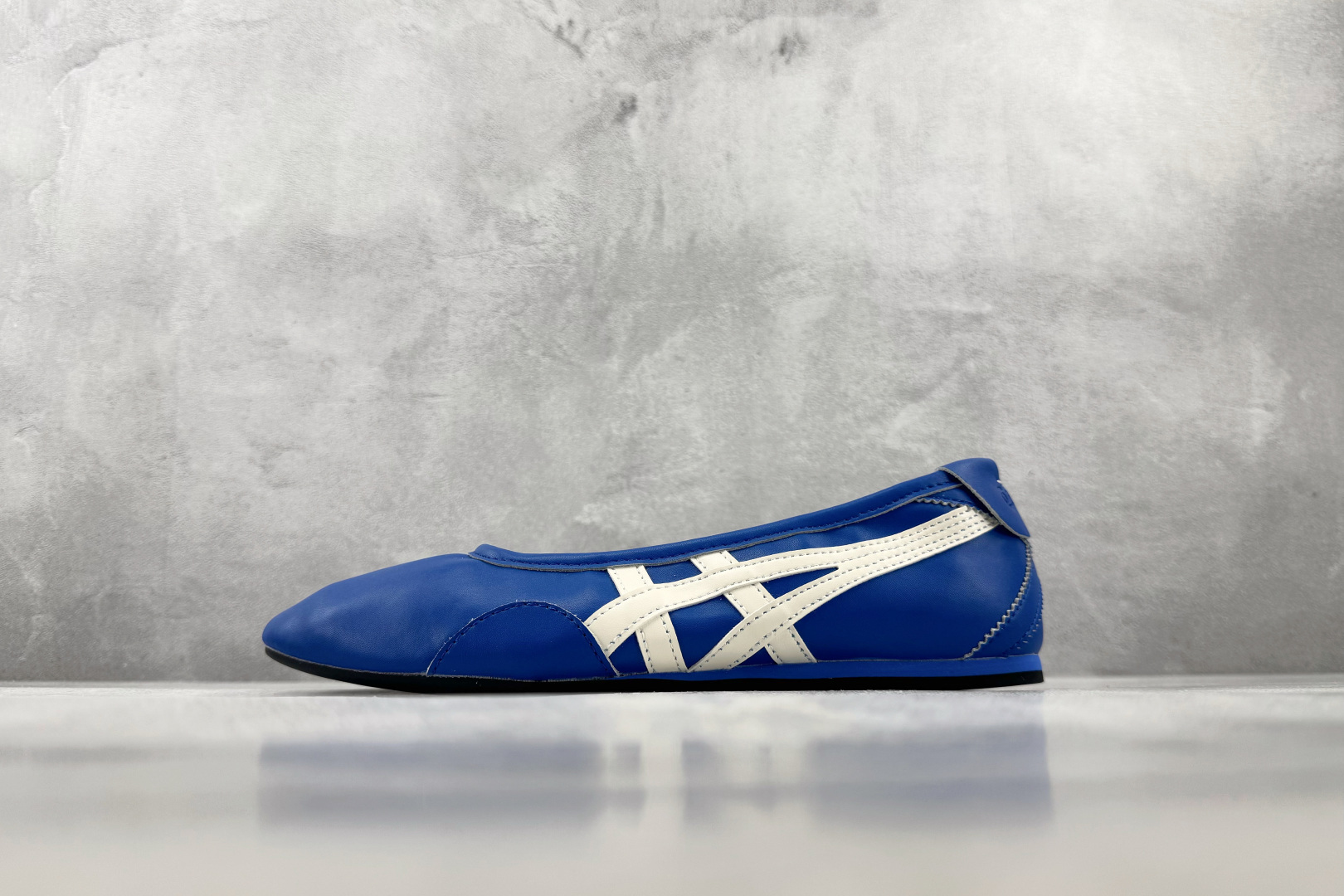 SC 渠道特供 Onitsuka Tiger鬼塚虎 GYMNARINA 蓝色 货号:1182A704-400 尺码:36 SC 渠道特供 Onitsuka Tiger鬼塚虎 GYMNARINA 蓝色 货号:1182A704-400 尺码:36