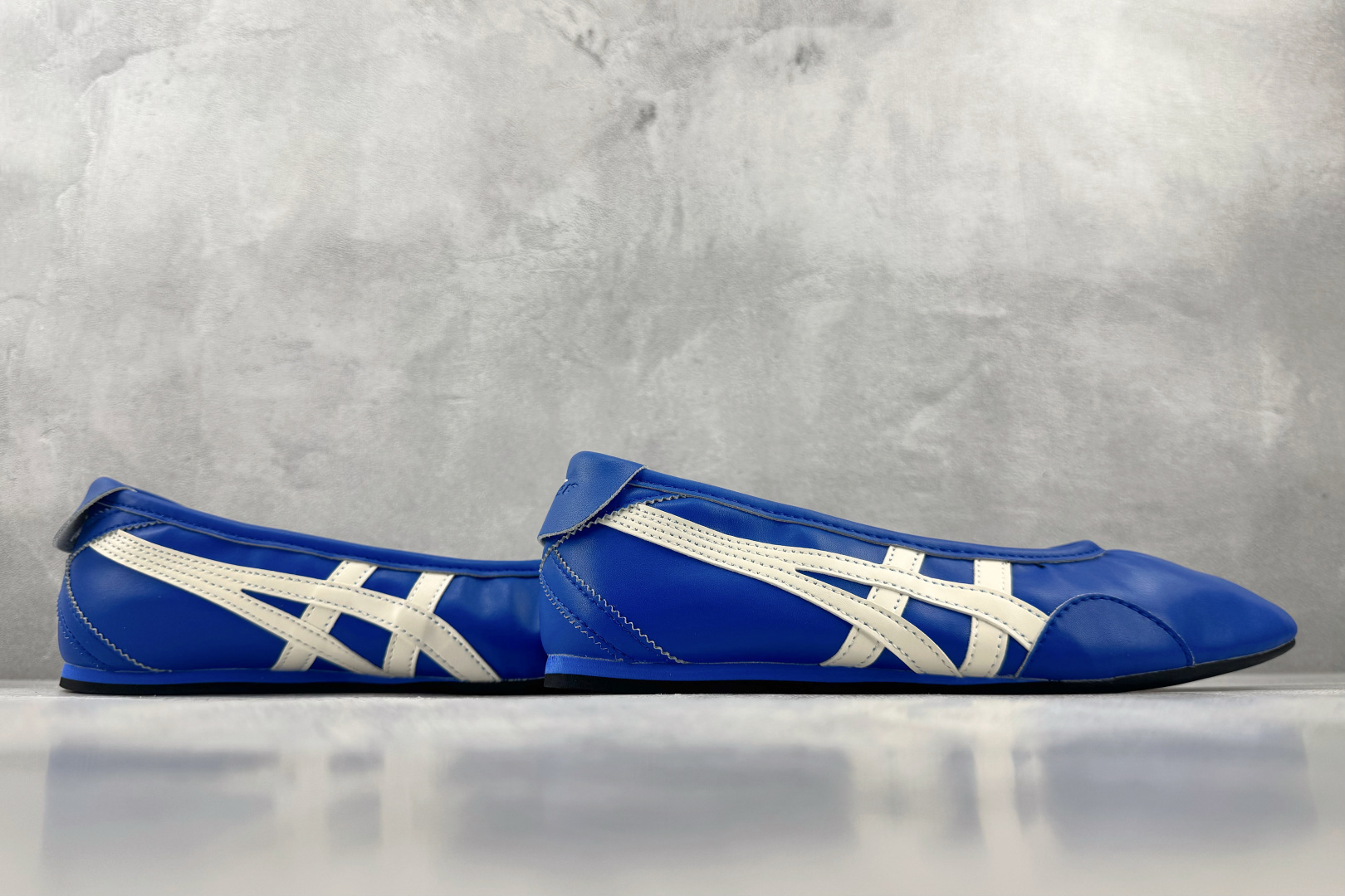 SC 渠道特供 Onitsuka Tiger鬼塚虎 GYMNARINA 蓝色 货号:1182A704-400 尺码:36 SC 渠道特供 Onitsuka Tiger鬼塚虎 GYMNARINA 蓝色 货号:1182A704-400 尺码:36