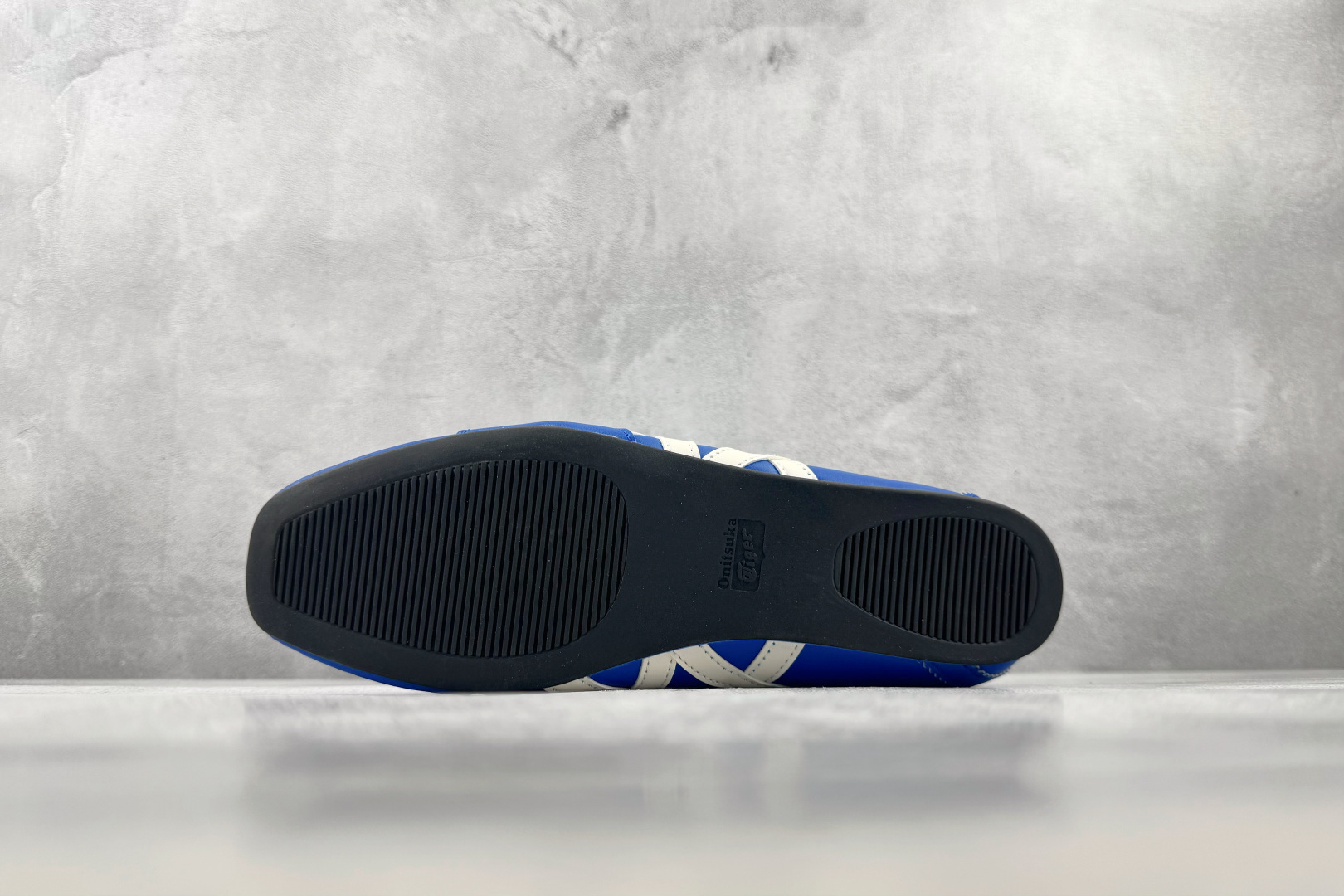 SC 渠道特供 Onitsuka Tiger鬼塚虎 GYMNARINA 蓝色 货号:1182A704-400 尺码:36 SC 渠道特供 Onitsuka Tiger鬼塚虎 GYMNARINA 蓝色 货号:1182A704-400 尺码:36