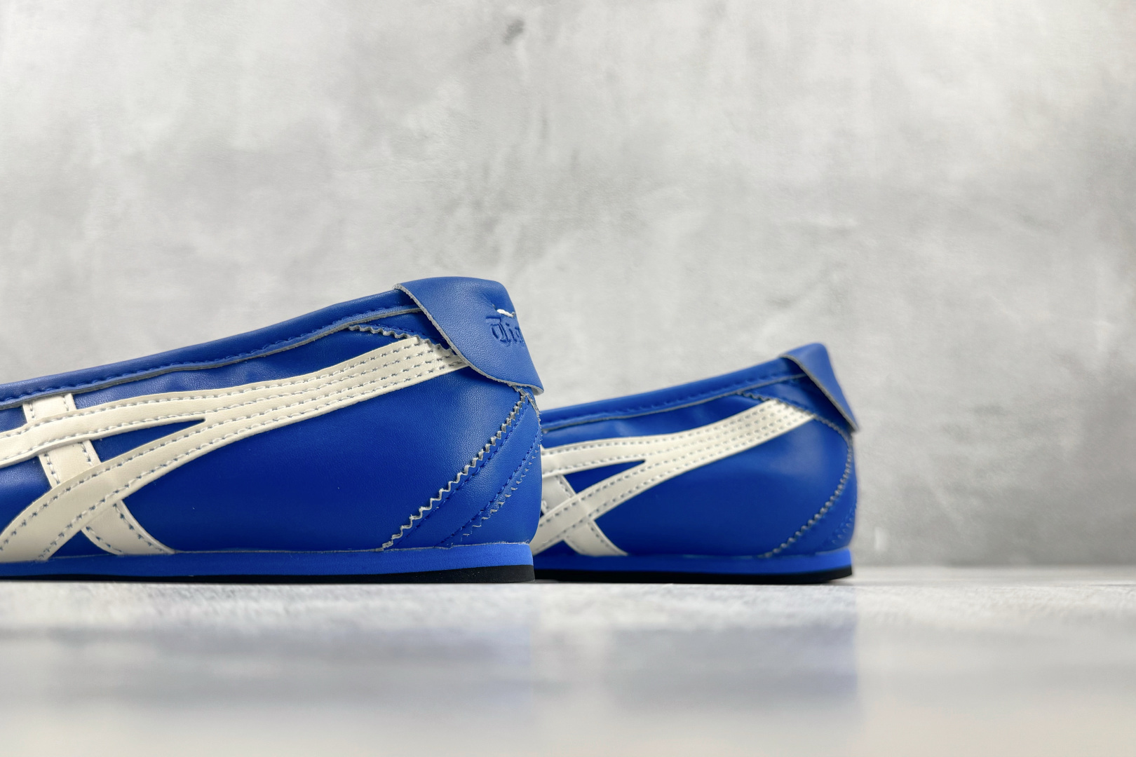 SC 渠道特供 Onitsuka Tiger鬼塚虎 GYMNARINA 蓝色 货号:1182A704-400 尺码:36 SC 渠道特供 Onitsuka Tiger鬼塚虎 GYMNARINA 蓝色 货号:1182A704-400 尺码:36