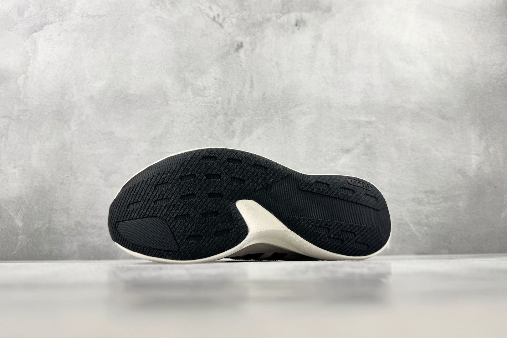 ZG 性价比天花板 adidas originals SL 72 白黑 货号:KK3074 尺码:35.5 36 36. ZG 性价比天花板 adidas originals SL 72 白黑 货号:KK3074 尺码:35.5 36 36.