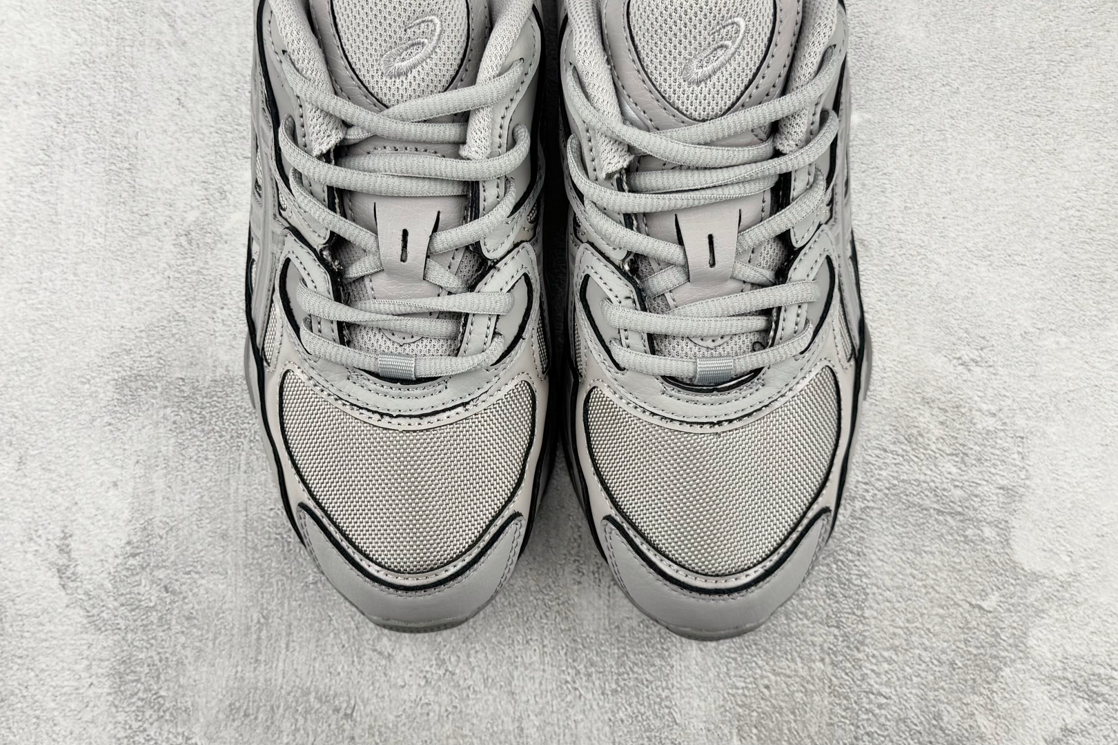 XP 平台专供 ASICS GEL-NYC 灰色 货号：1203A280-021 尺码：36 36.5 37.5 38 
