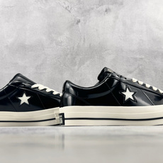 Converse × Noritake/则武 ONE STAR 95 漆皮 黑色 • 星星贴片车缝针距统一 尖角走线圆润 Converse × Noritake/则武 ONE STAR 95 漆皮 黑色 • 星星贴片车缝针距统一 尖角走线圆润