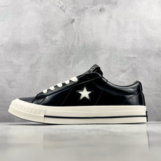 Converse × Noritake/则武 ONE STAR 95 漆皮 黑色 • 星星贴片车缝针距统一 尖角走线圆润 Converse × Noritake/则武 ONE STAR 95 漆皮 黑色 • 星星贴片车缝针距统一 尖角走线圆润