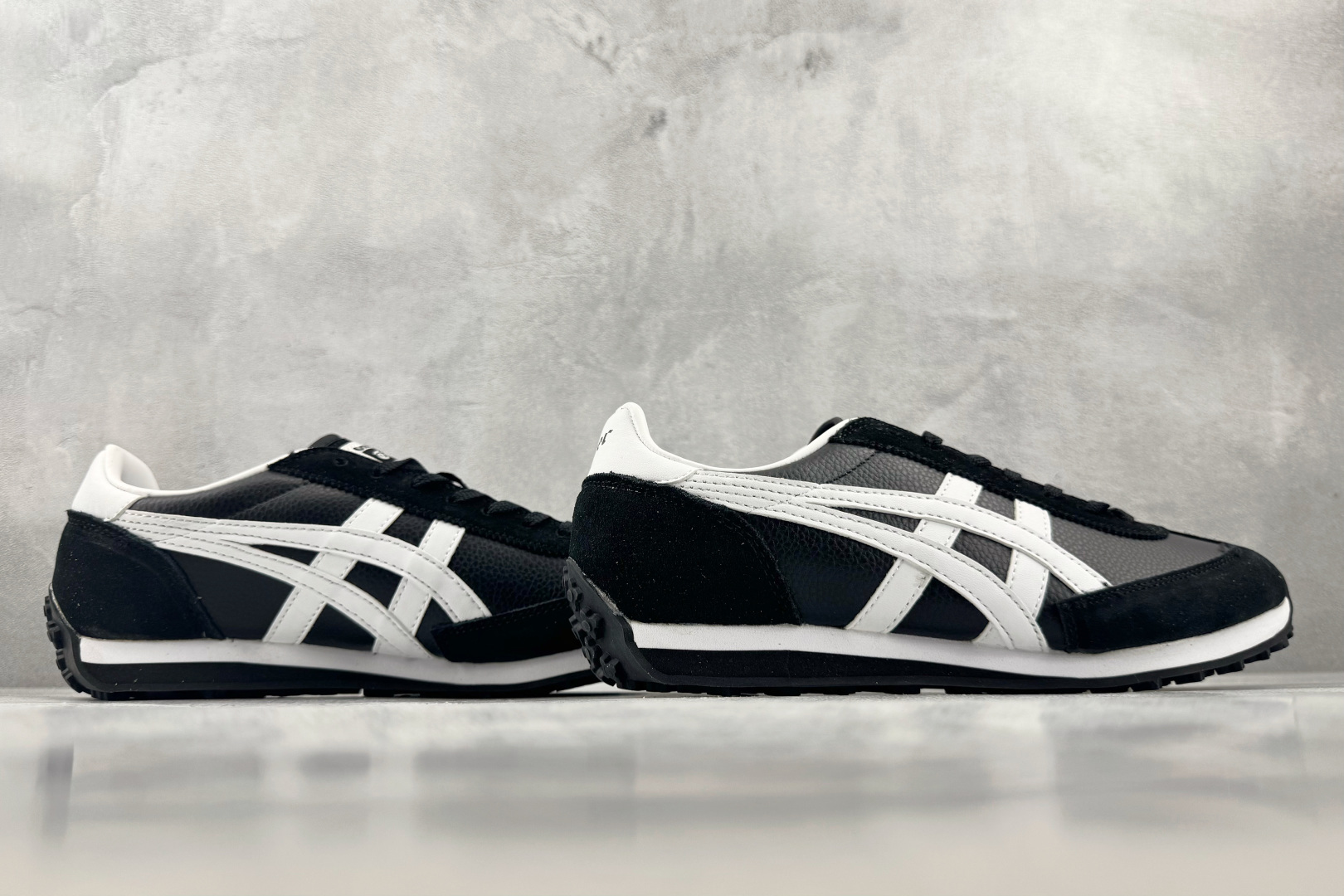 SC 渠道特供 Onitsuka Tiger鬼塚虎 Edr 78 黑白色 货号：1183B411-001 尺码：36 3