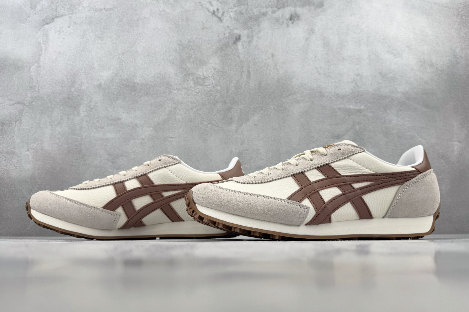 SC 渠道特供 Onitsuka Tiger鬼塚虎 Edr 78 米棕色 货号：1183B411-201 尺码：36 3