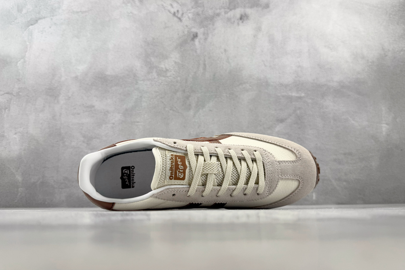 SC 渠道特供 Onitsuka Tiger鬼塚虎 Edr 78 米棕色 货号：1183B411-201 尺码：36 3