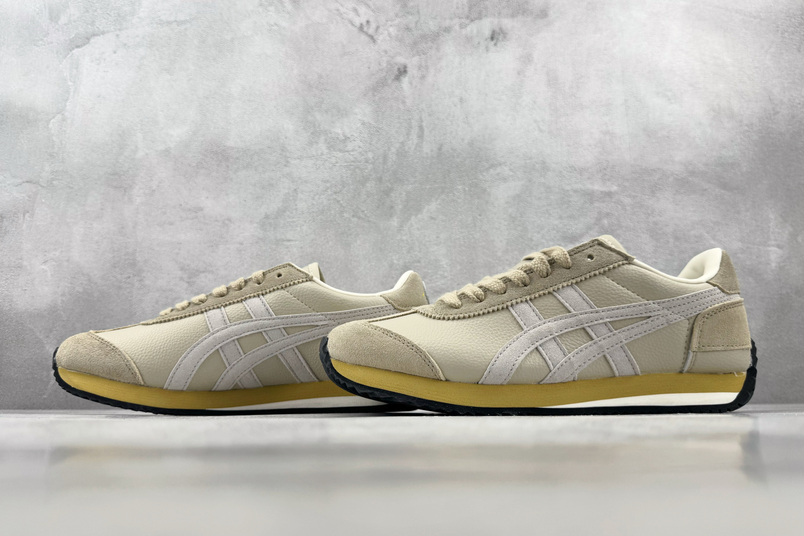 SC 渠道特供 Onitsuka Tiger鬼塚虎 CALIFORNIA 78 VIN 灰色 货号：1183C443-2