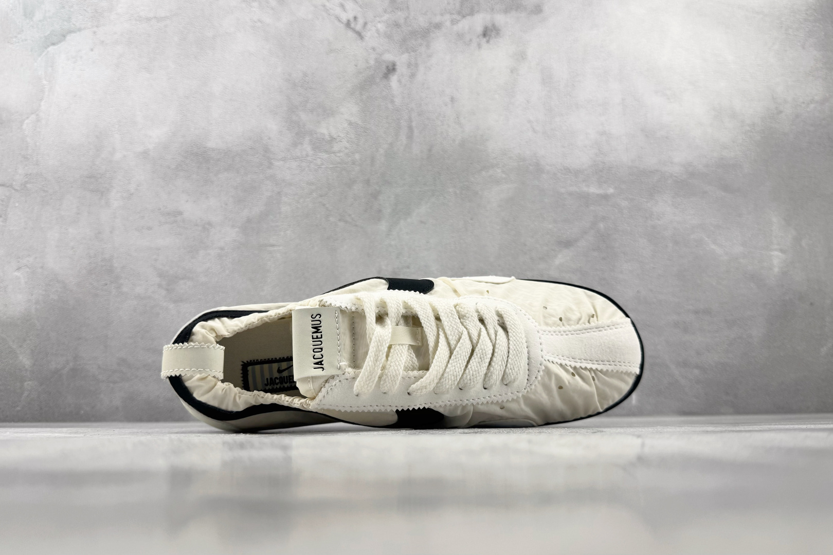 HD 平台订单 Nike Moon Shoe x Jacquemus 白黑 货号:HV8547-101 尺码:36 36 HD 平台订单 Nike Moon Shoe x Jacquemus 白黑 货号:HV8547-101 尺码:36 36