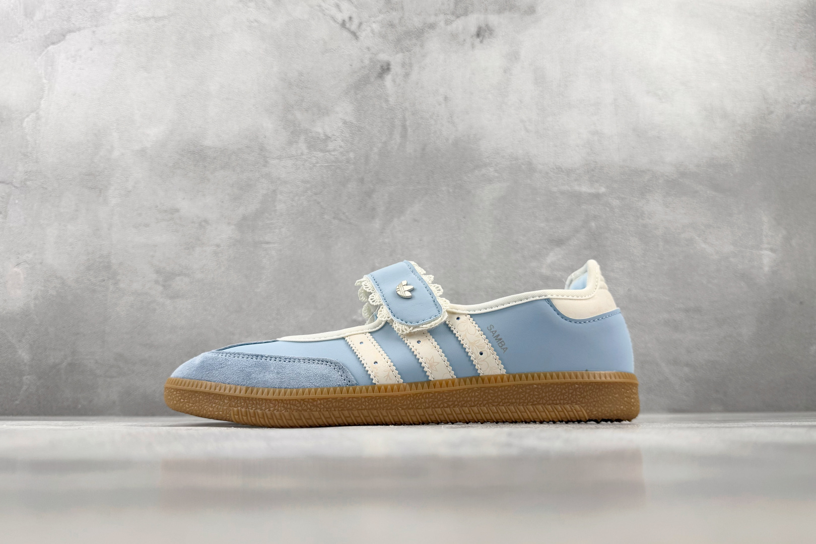 HX adidas originals Samba Jane summer glow 蓝色 货号：LA5345 尺码：3