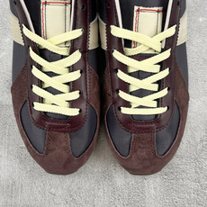 R 版出口订单 adidas originals × Whitaker GrouPBW RUN 酒红 货号:KK5016 R 版出口订单 adidas originals × Whitaker GrouPBW RUN 酒红 货号:KK5016