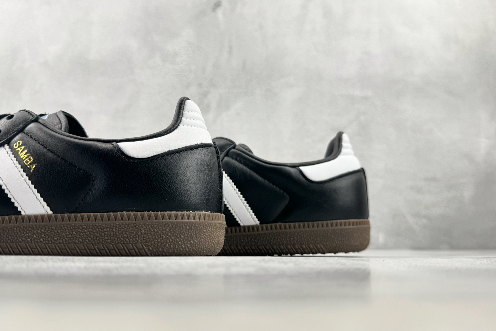 完美还原 正确版本 adidas originals SAMBA OG 黑白 货号：B75807 尺码：35.5 36 