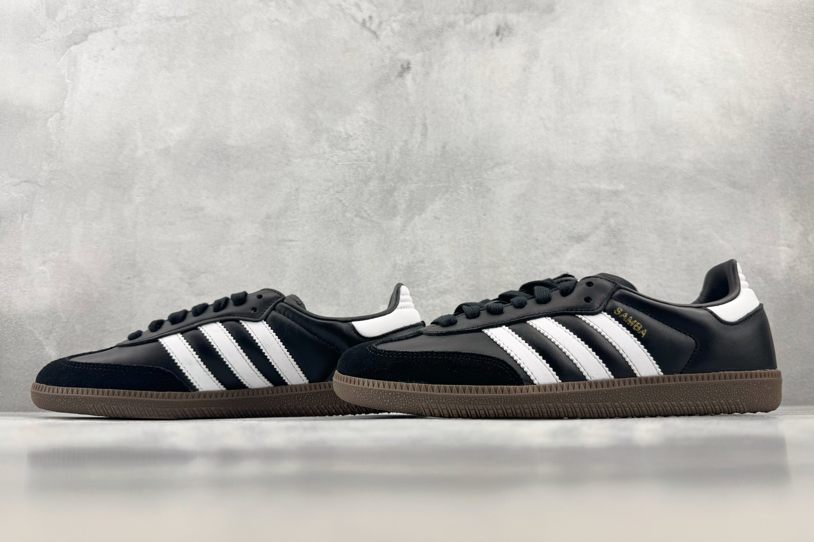 完美还原 正确版本 adidas originals SAMBA OG 黑白 货号：B75807 尺码：35.5 36 