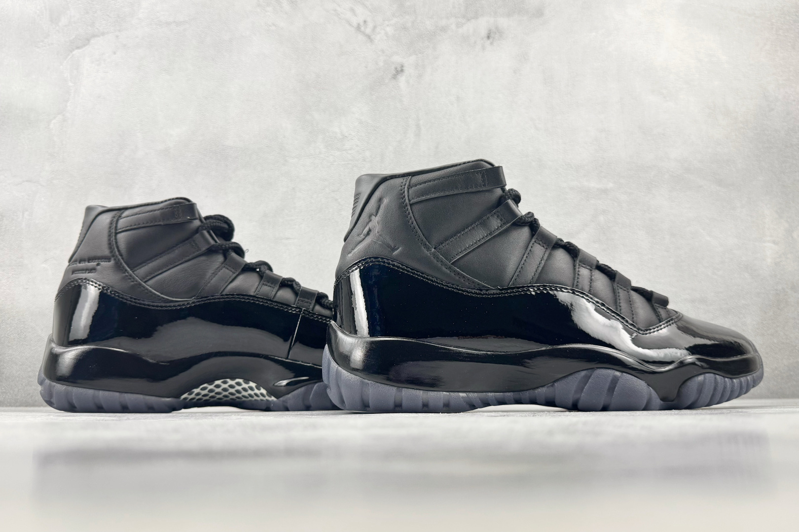 OG 顶级纯原 Comme des Garçons × Jordan Air Jordan 11 黑色 货号：IV763