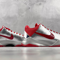 GX 顶级纯原 完美复刻 Nike × Caitlin Clark Zoom Kobe 5 Protro 银红 货号:I GX 顶级纯原 完美复刻 Nike × Caitlin Clark Zoom Kobe 5 Protro 银红 货号:I