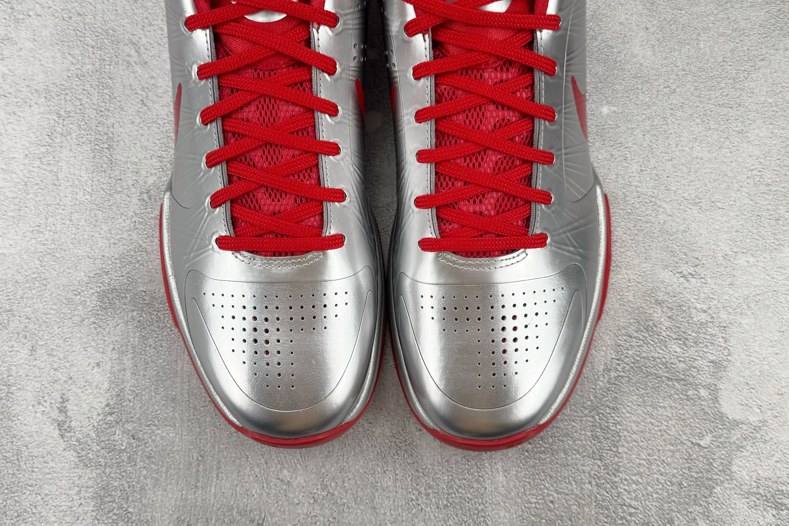 GX 顶级纯原 完美复刻 Nike × Caitlin Clark Zoom Kobe 5 Protro 银红 货号:I GX 顶级纯原 完美复刻 Nike × Caitlin Clark Zoom Kobe 5 Protro 银红 货号:I