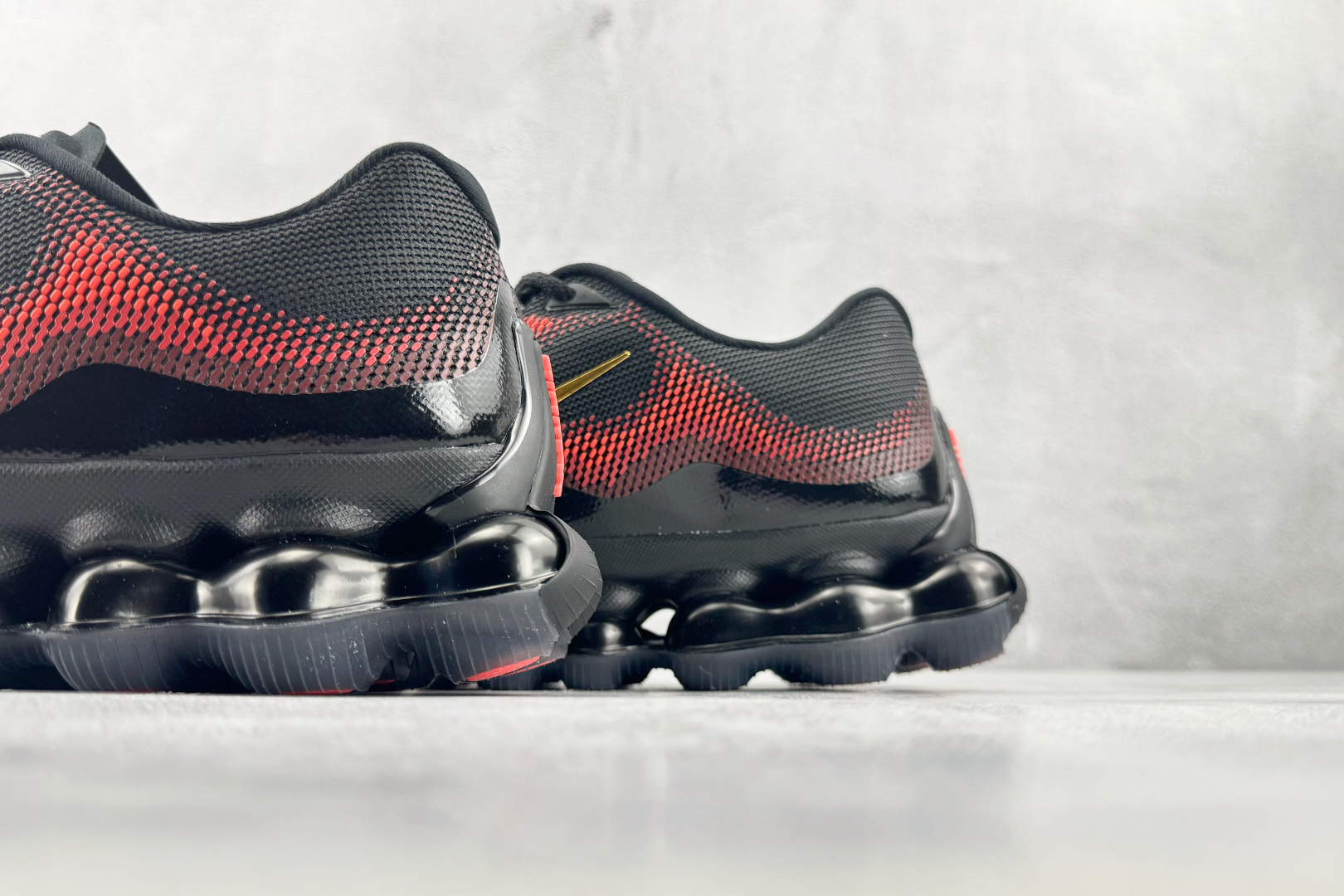 LJ渠道 Nike AIR LIQUID MAX 黑红 货号:IQ7634-002 尺码:36 36.5 37.5 38 LJ渠道 Nike AIR LIQUID MAX 黑红 货号:IQ7634-002 尺码:36 36.5 37.5 38