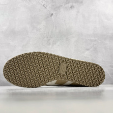 W 版 Onitsuka Tiger鬼塚虎 MEXICO 66 棕色 货号:1183C520-200 尺码:36 37 W 版 Onitsuka Tiger鬼塚虎 MEXICO 66 棕色 货号:1183C520-200 尺码:36 37