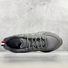 ToP THOM BROWNE汤姆·布朗 × ASICS Gel-Kayano 14 联名款 中灰色 货号:1203B1 ToP THOM BROWNE汤姆·布朗 × ASICS Gel-Kayano 14 联名款 中灰色 货号:1203B1