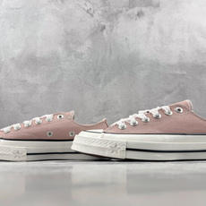H版 Converse CHUCK 70 X 豆沙色 • 重磅帆布:采用12盎司高密度棉帆布,不易变形,透气性好 • 全 H版 Converse CHUCK 70 X 豆沙色 • 重磅帆布:采用12盎司高密度棉帆布,不易变形,透气性好 • 全