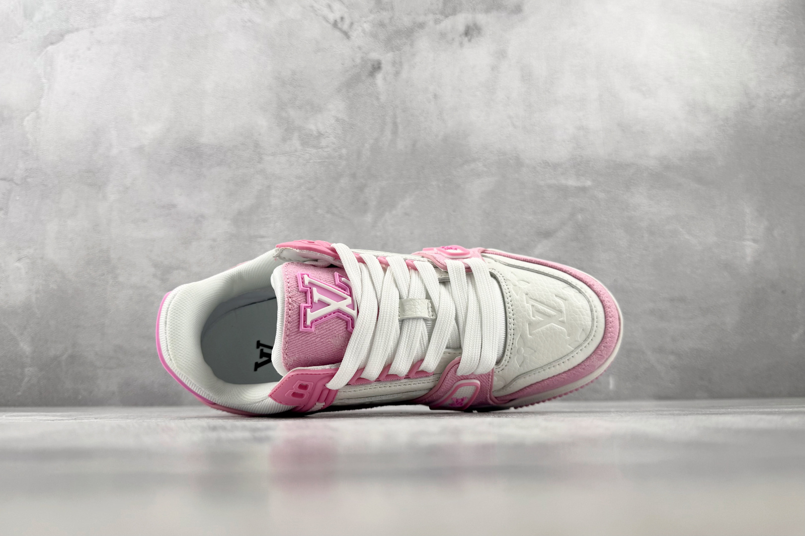 TX LOUIS VUITTON Trainer 牛仔粉 货号：1AIK0Q 尺码：36 37 38 39 40 