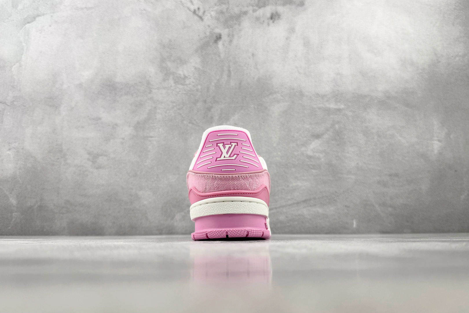 TX LOUIS VUITTON Trainer 牛仔粉 货号：1AIK0Q 尺码：36 37 38 39 40 