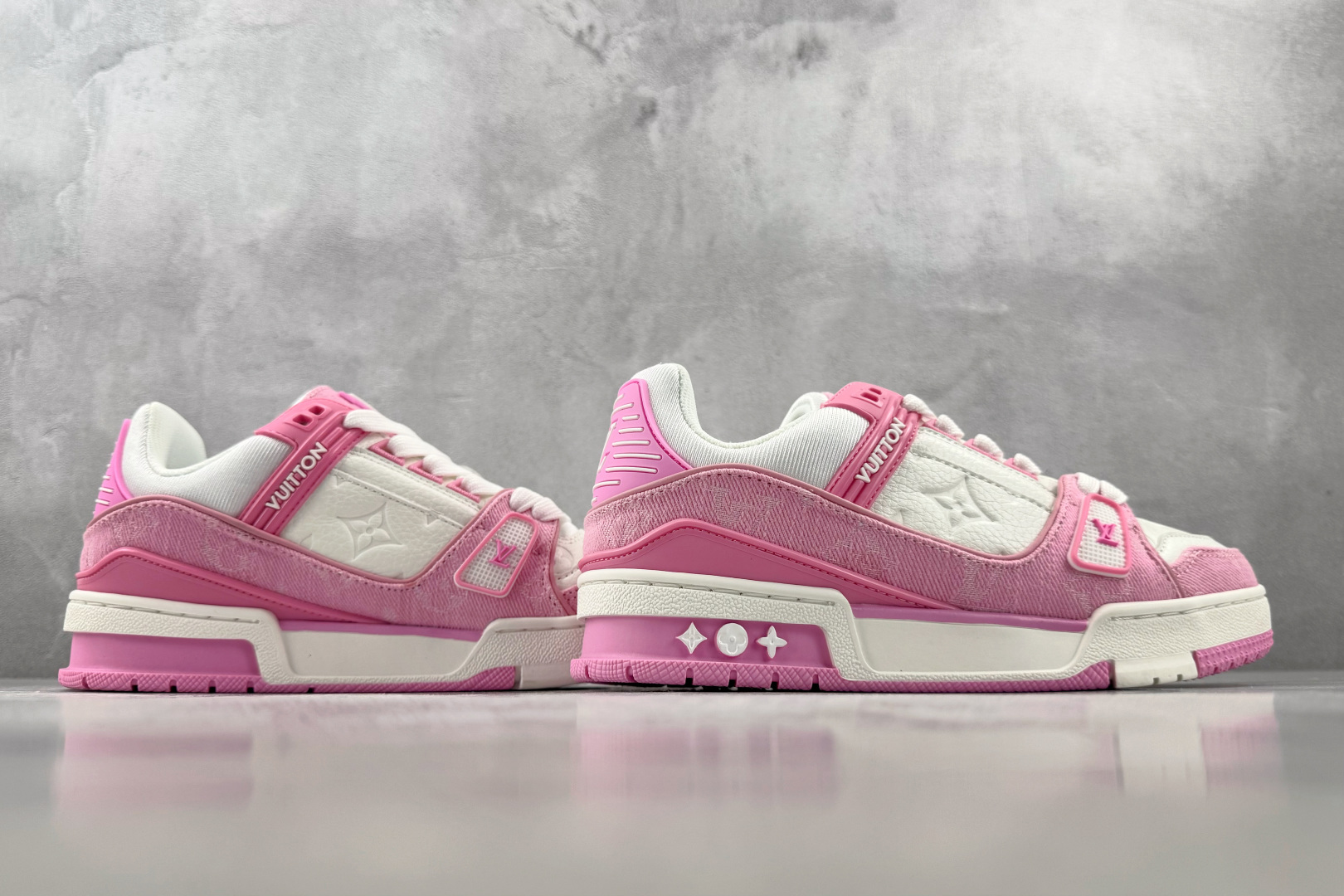 TX LOUIS VUITTON Trainer 牛仔粉 货号：1AIK0Q 尺码：36 37 38 39 40 