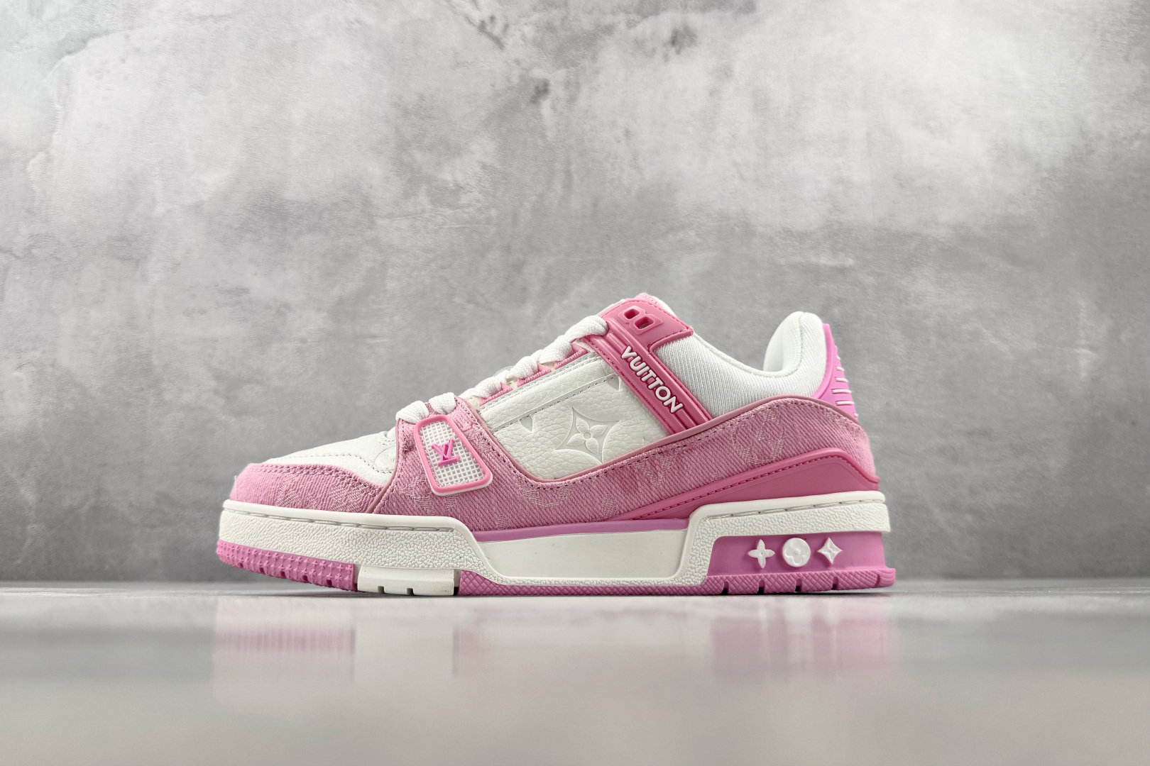 TX LOUIS VUITTON Trainer 牛仔粉 货号：1AIK0Q 尺码：36 37 38 39 40 