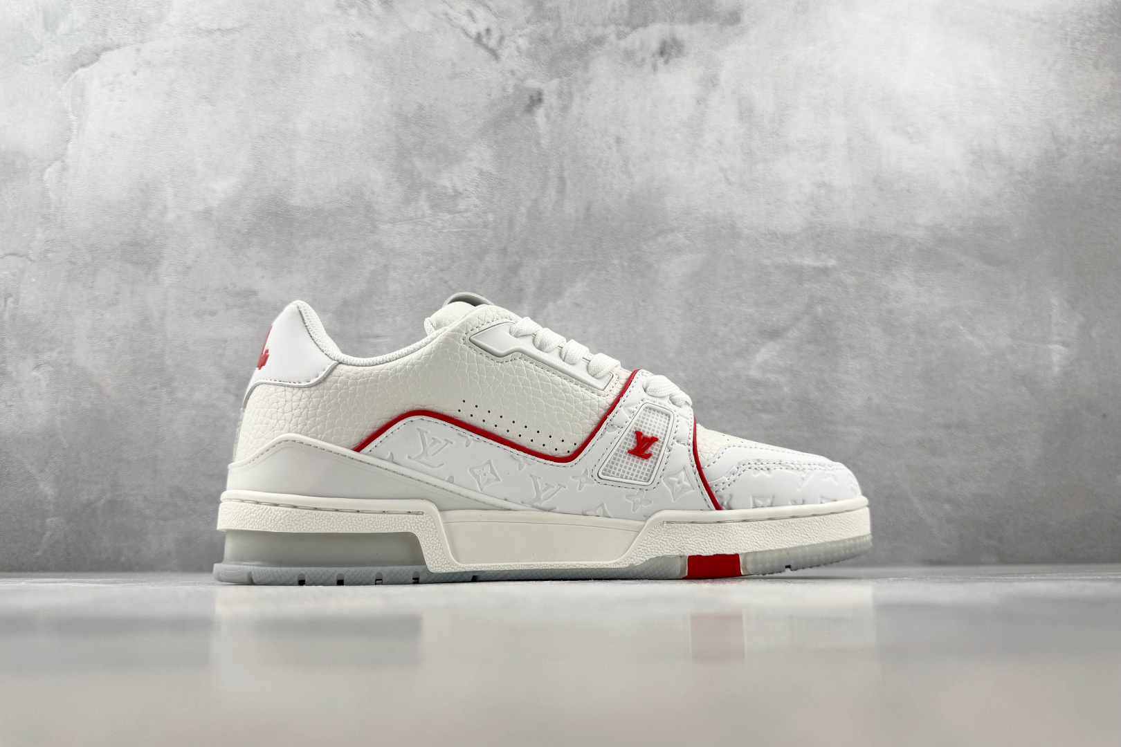 TX LOUIS VUITTON Trainer 白红 货号：1AJX8J 尺码：36 37 38 39 40 41 4