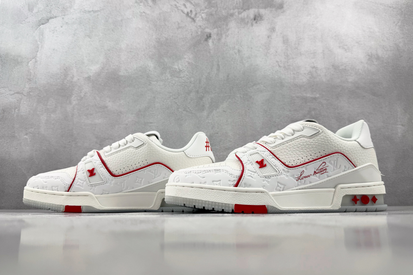 TX LOUIS VUITTON Trainer 白红 货号：1AJX8J 尺码：36 37 38 39 40 41 4