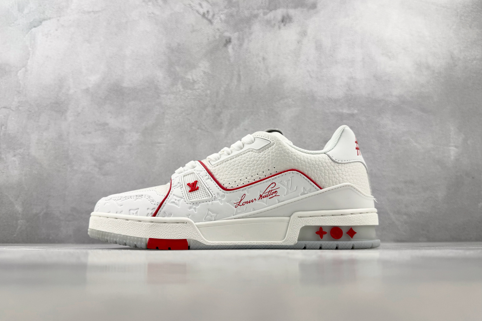TX LOUIS VUITTON Trainer 白红 货号：1AJX8J 尺码：36 37 38 39 40 41 4