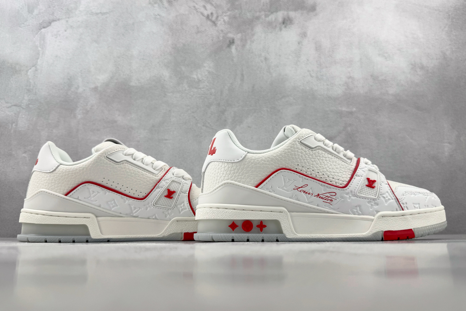 TX LOUIS VUITTON Trainer 白红 货号：1AJX8J 尺码：36 37 38 39 40 41 4
