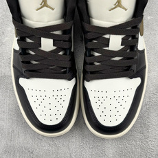 Mok Jordan Air Jordan 1 棕色 货号:DC0774-200 尺码:36 36.5 37.5 38 Mok Jordan Air Jordan 1 棕色 货号:DC0774-200 尺码:36 36.5 37.5 38
