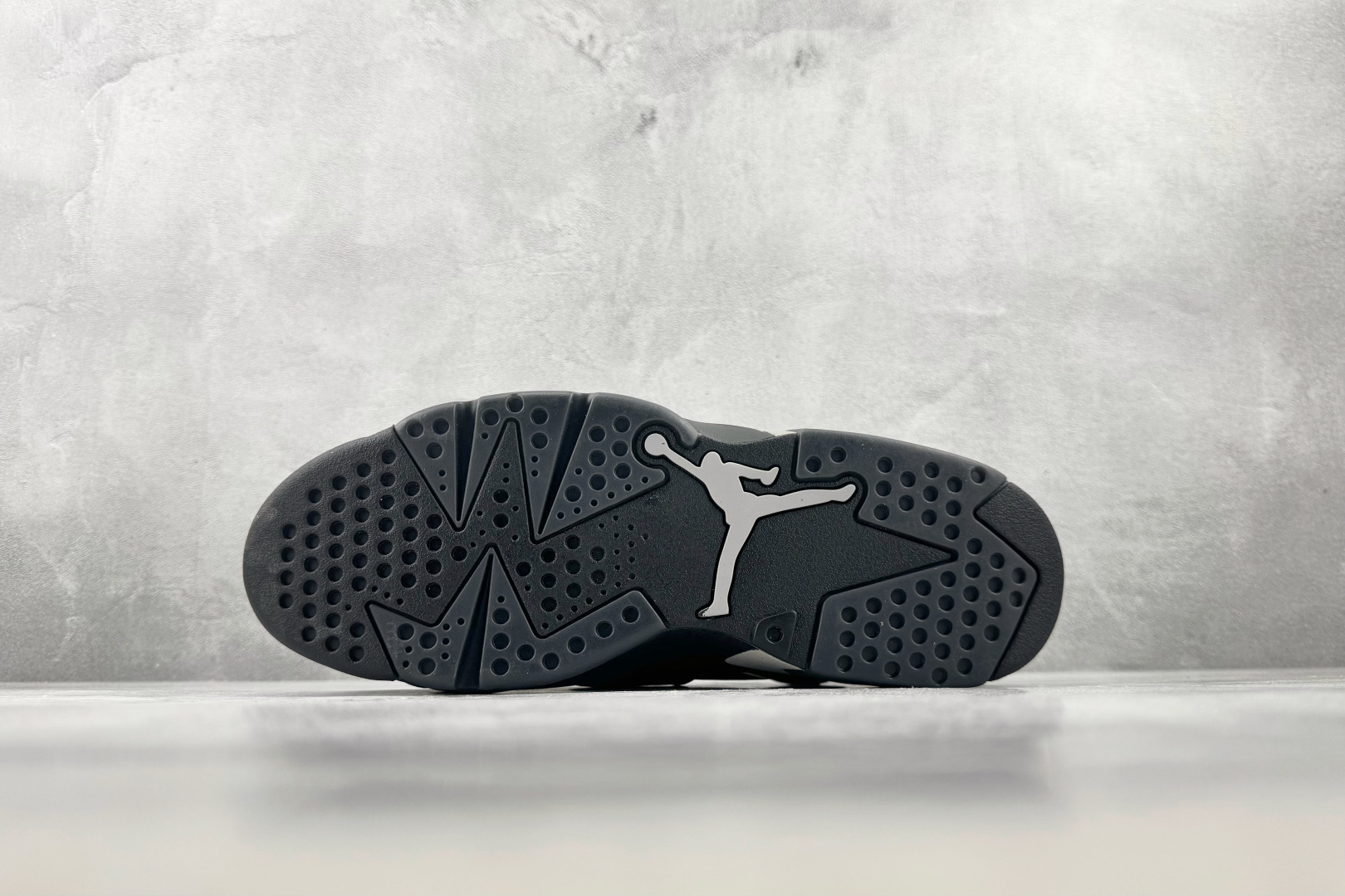 GX 顶级纯原 完美复刻 Jordan Air Jordan 6 黑色 货号:IR2266-010 尺码:40 40.5 GX 顶级纯原 完美复刻 Jordan Air Jordan 6 黑色 货号:IR2266-010 尺码:40 40.5