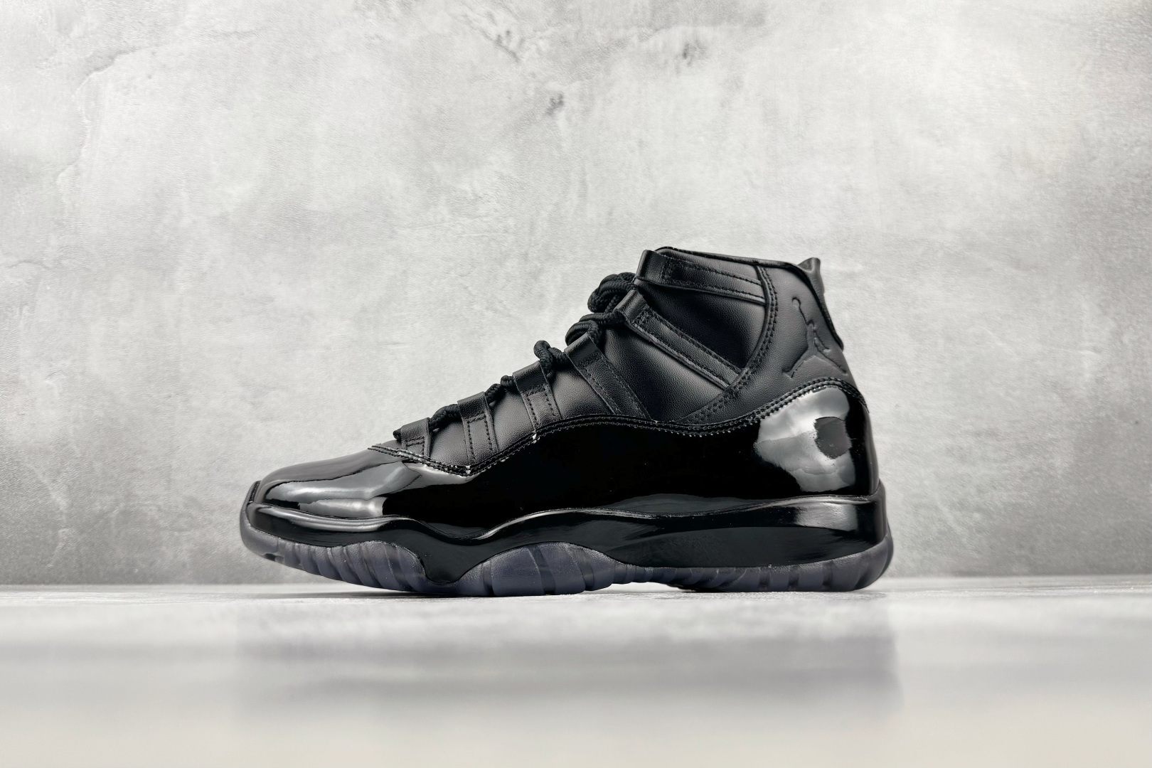 KW 神版 口碑神作 Jordan × Comme des Garçons Air Jordan 11 黑色 货号:IV KW 神版 口碑神作 Jordan × Comme des Garçons Air Jordan 11 黑色 货号:IV
