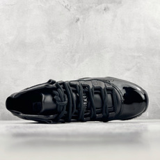 KW 神版 口碑神作 Jordan × Comme des Garçons Air Jordan 11 黑色 货号:IV KW 神版 口碑神作 Jordan × Comme des Garçons Air Jordan 11 黑色 货号:IV