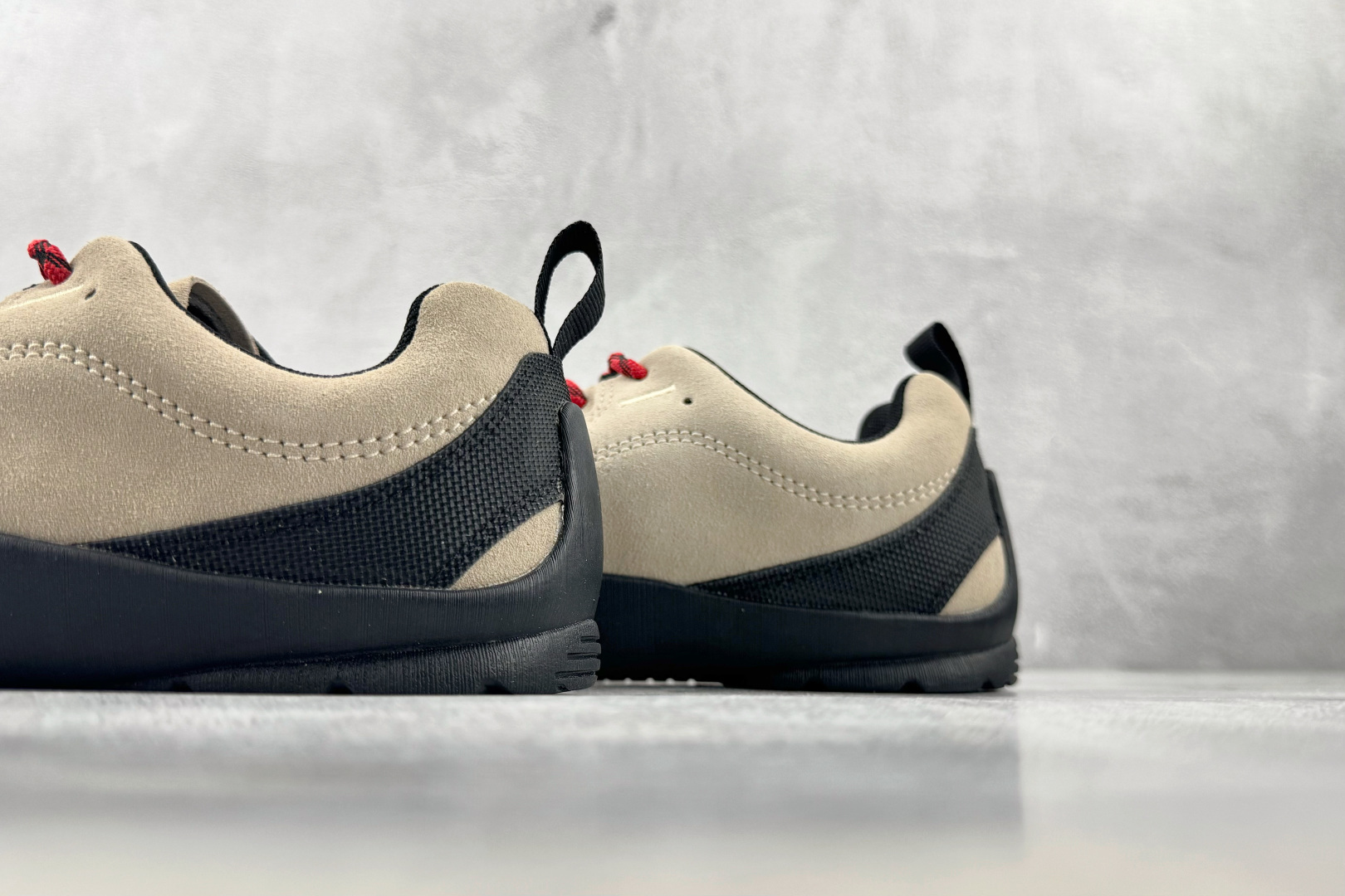 总裁  公司级 顶级纯原  Keen Jasper 银貂色 货号： 尺码：36 36.5 37 38.5 39 40 4