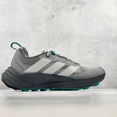 ToP adidas TERREX FREEHIKER 3 GTX 灰色 货号:LA3855 尺码:40 40.5 41 ToP adidas TERREX FREEHIKER 3 GTX 灰色 货号:LA3855 尺码:40 40.5 41
