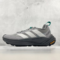 ToP adidas TERREX FREEHIKER 3 GTX 灰色 货号:LA3855 尺码:40 40.5 41 ToP adidas TERREX FREEHIKER 3 GTX 灰色 货号:LA3855 尺码:40 40.5 41