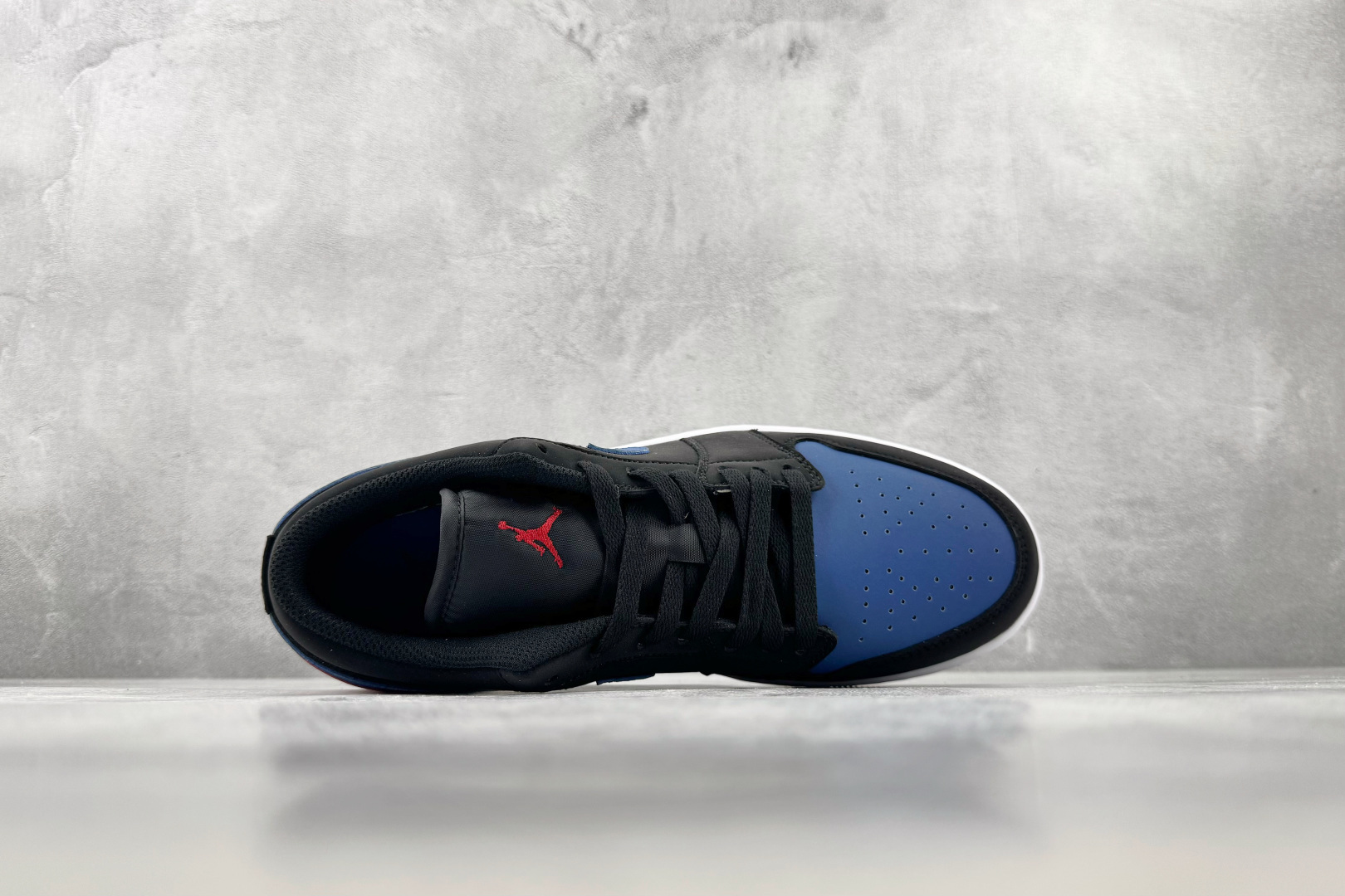 K版 综合版 Jordan Air Jordan 1 黑色 货号:-049 尺码:36 36.5 37.5 38 38. K版 综合版 Jordan Air Jordan 1 黑色 货号:-049 尺码:36 36.5 37.5 38 38.
